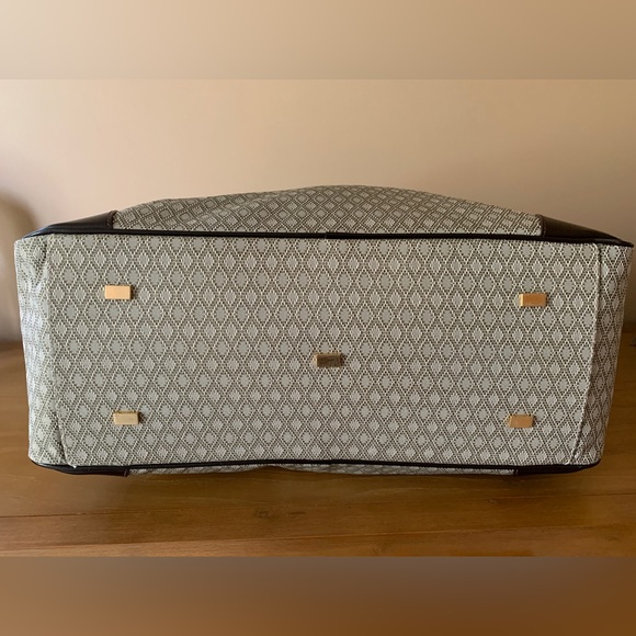 COPY - Brand new without tags Weekender Bag - Picture 4 of 10